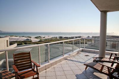 Apartment / Flat For Sale in Blouberg Beachfront, Cape Town