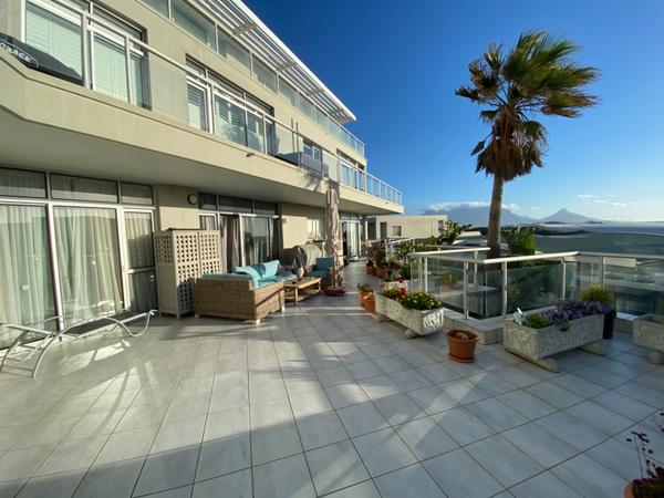 Property For Sale in Blouberg Beachfront, Cape Town